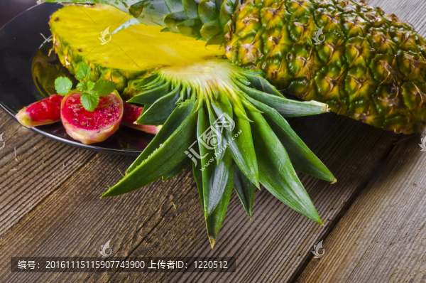 菠蘿、無(wú)花果