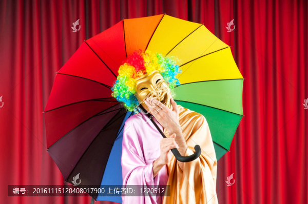 劇場(chǎng)概念與蒙面演員