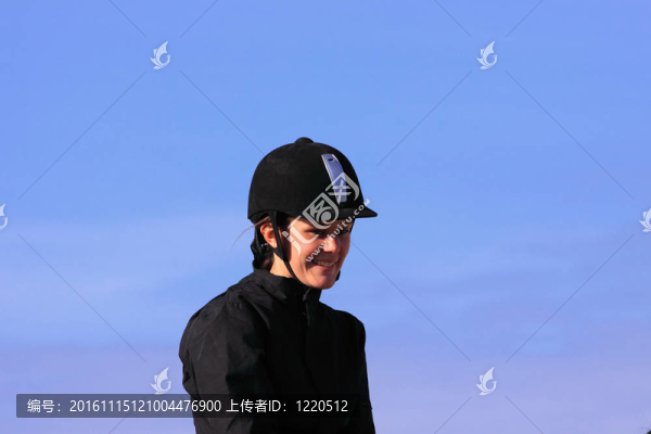 比賽前年輕騎手的肖像