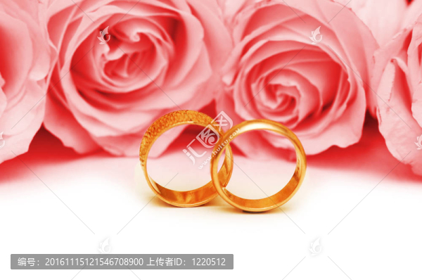 婚禮的概念與玫瑰和戒指