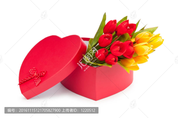 白色的鮮花和禮品盒