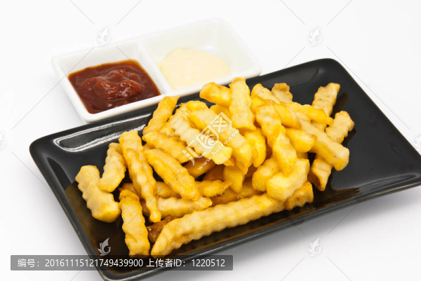 黑盤子里的炸薯?xiàng)l