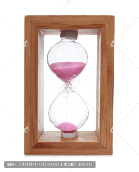 有一個粉紅色的沙子的沙漏