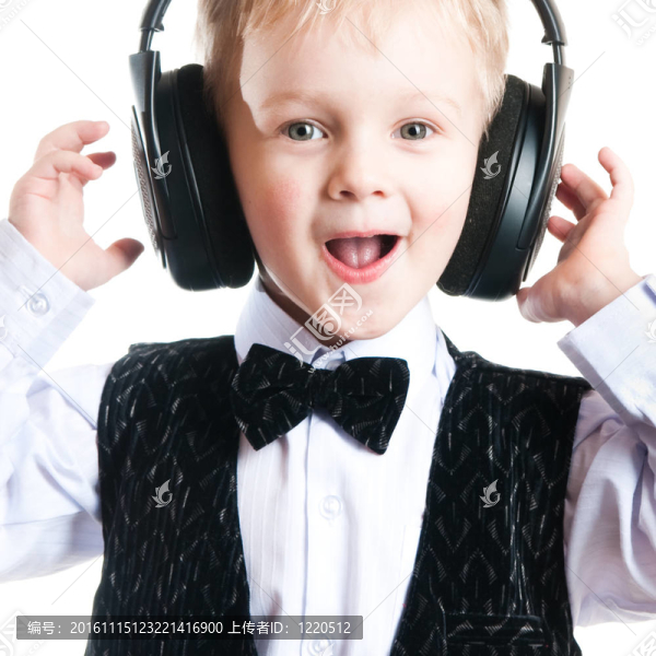 小男孩-匯圖網(wǎng) www.fosd68.com 小男孩