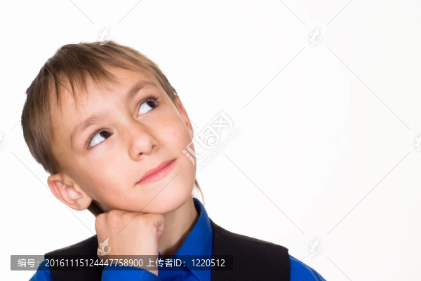 穿藍(lán)襯衫的好男孩