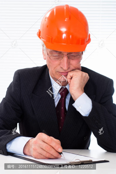 頭盔里的老建筑者
