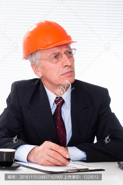 頭盔里的老建筑者