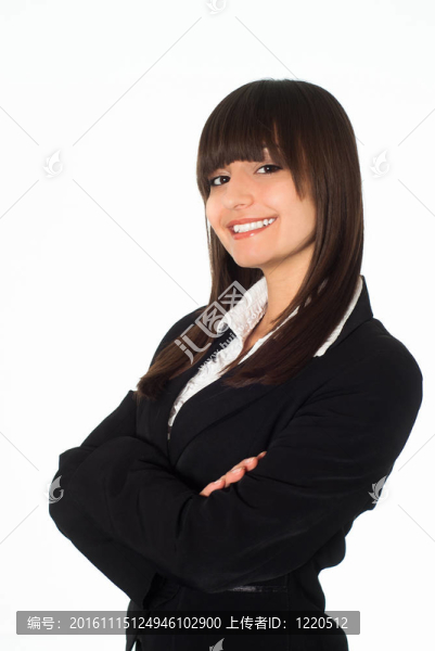穿黑色西裝的女孩