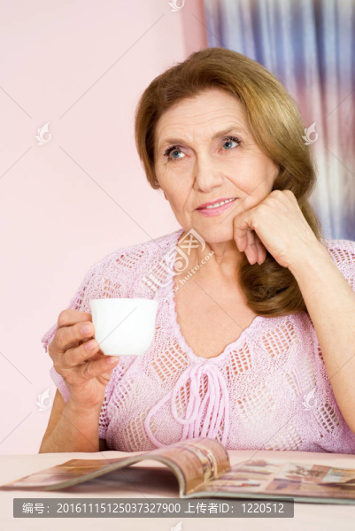 漂亮的老女人