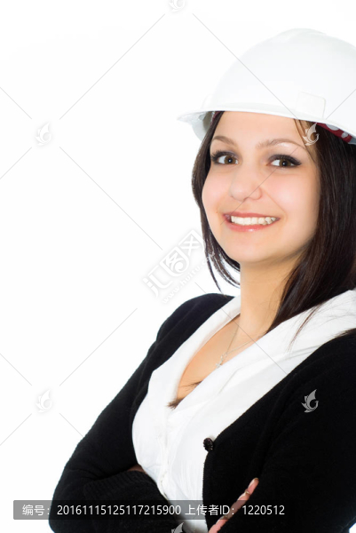穿黑色西裝的女孩