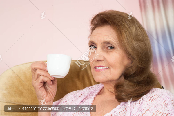 漂亮的老女人