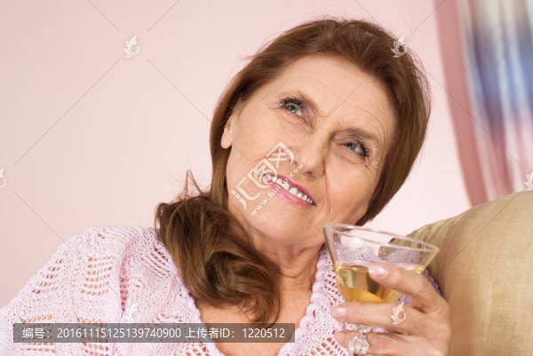 漂亮的老女人