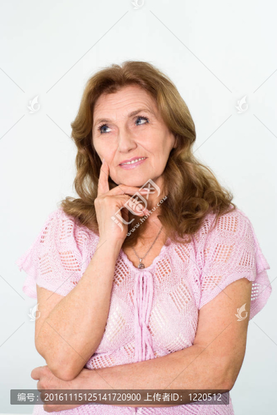 美麗的老婦人的粉紅色