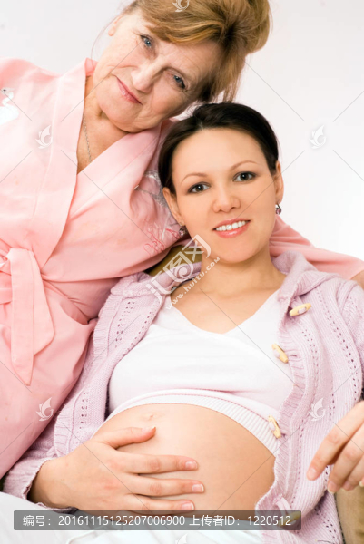 媽媽和一個懷孕的女兒