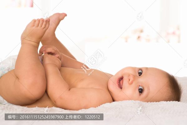 一個(gè)漂亮的嬰兒的肖像