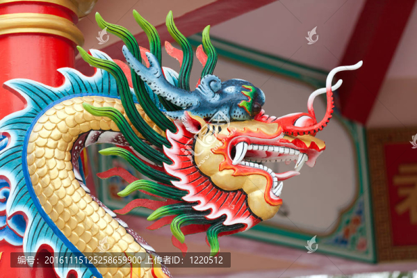 中國(guó)龍的雕塑