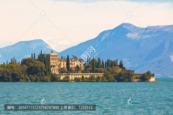 在意大利加爾達(dá)湖宮-匯圖網(wǎng) www.fosd68.com 在意大利加爾達(dá)湖宮
