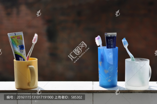 牙刷牙膏漱口杯創(chuàng)意攝影