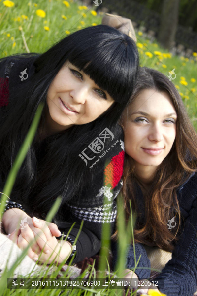 母親和女兒-匯圖網(wǎng) www.fosd68.com 母親和女兒