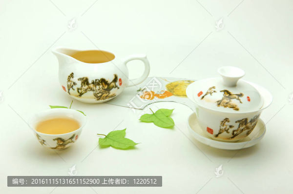 新骨的中國(guó)茶具