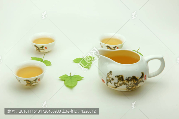 新骨的中國茶具