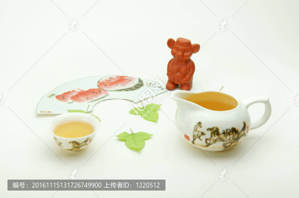 新骨的中國茶具