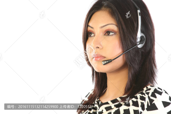 帶耳機的客戶支持女孩