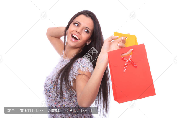可愛的女人與購物袋