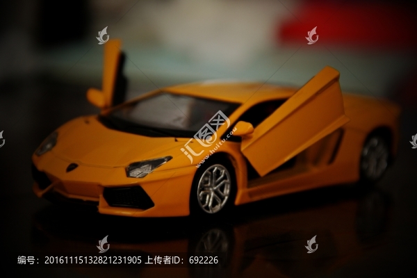 玩具車