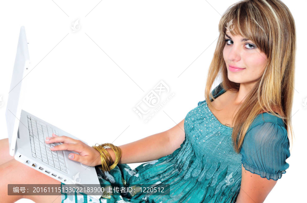 漂亮的學(xué)生與筆記本電腦