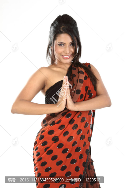 在namaskaram行動的女人
