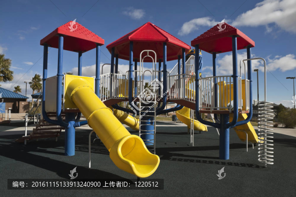 現(xiàn)代公園游樂場