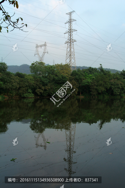 高壓電塔