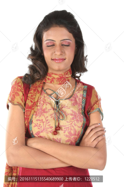 閉著眼睛的女人