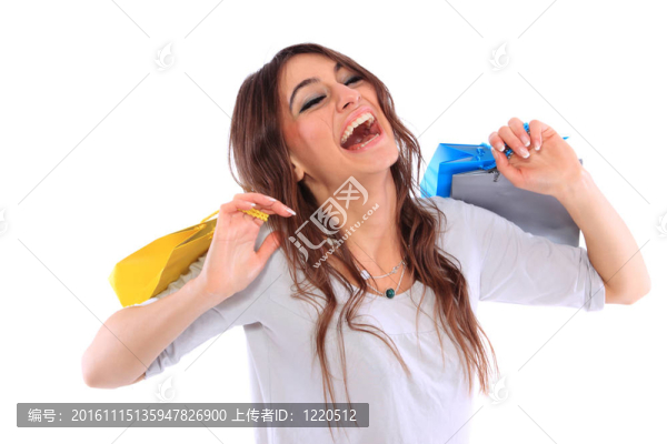 可愛的女人與購物袋