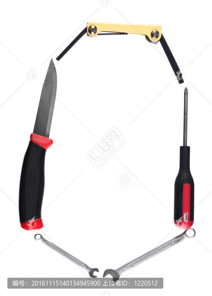 用工具制成的字母O