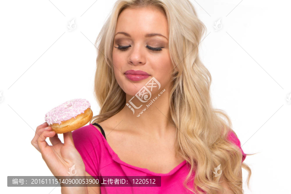 甜美的粉色甜甜圈
