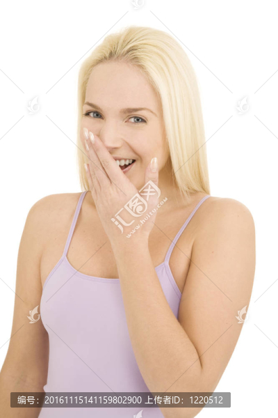 女人笑著用手過(guò)嘴