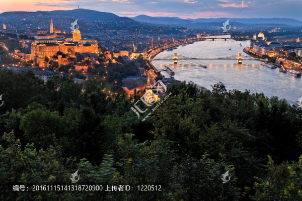 匈牙利；；Castle,Hill；城堡。城市景觀