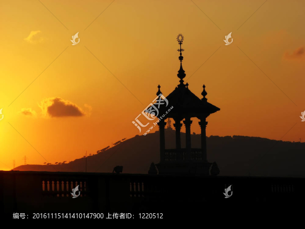 夕陽(yáng)老沖天爐