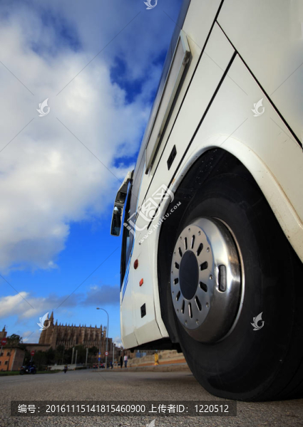 公共汽車