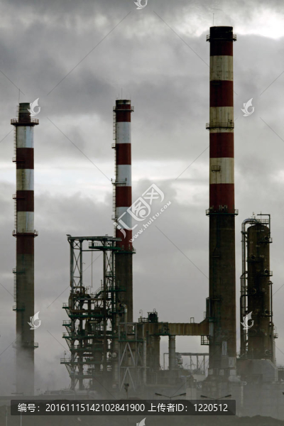 煉油廠-匯圖網(wǎng) www.fosd68.com 煉油廠