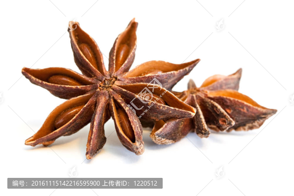 八角茴香。