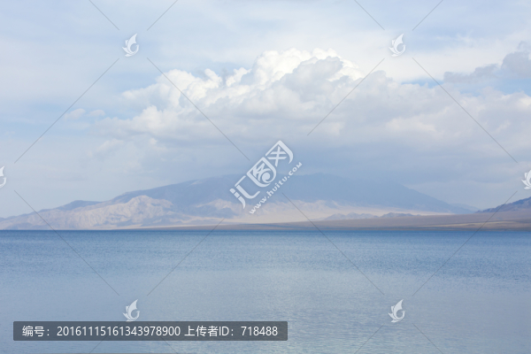 賽里木湖