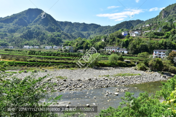 恩施市麂子渡景區(qū)田園風(fēng)光
