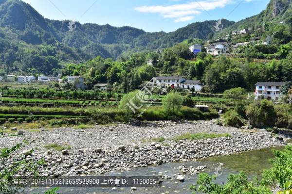 恩施市麂子渡景區(qū)田園風光