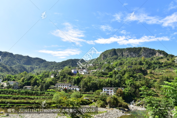 湖北恩施市麂子渡景區(qū)田園風(fēng)光