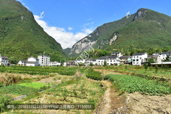 湖北恩施市麂子渡景區(qū)田園風(fēng)光