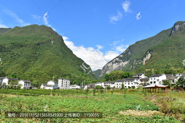 湖北恩施市麂子渡景區(qū)田園風(fēng)光