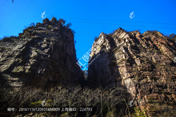險峰